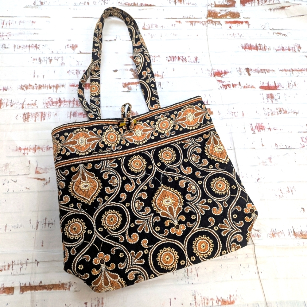 Vera Bradley printed quilted tote